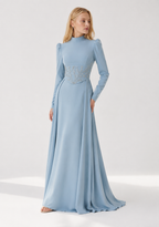 Elegantes A-Linien-Maxikleid mit besticktem Taillenmieder