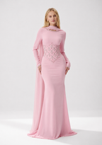 Abendkleid mit Perlenmieder und Schulterstola
